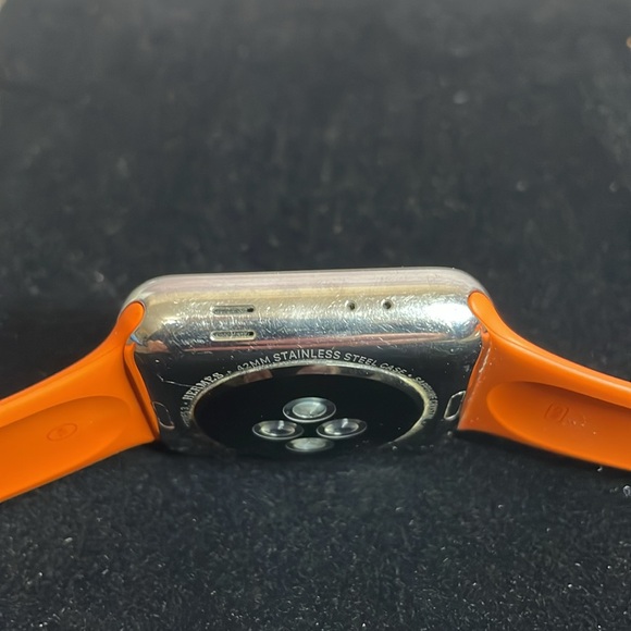Hermes Apple Watch 44mm. - Picture 3 of 14